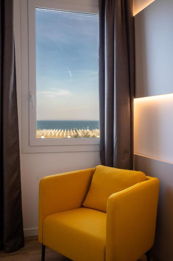 Hotel Delfino Caorle Exterior photo