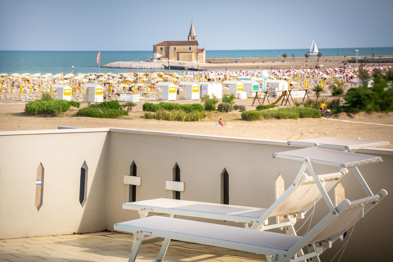 Hotel Delfino Caorle Exterior photo